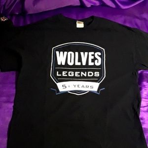 Black wolves legends t-shirt